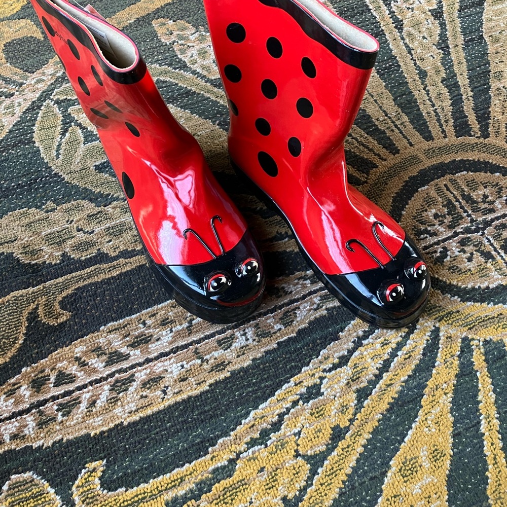 Western Chief Lady Bug rain boots - NWT. Ships in original box.